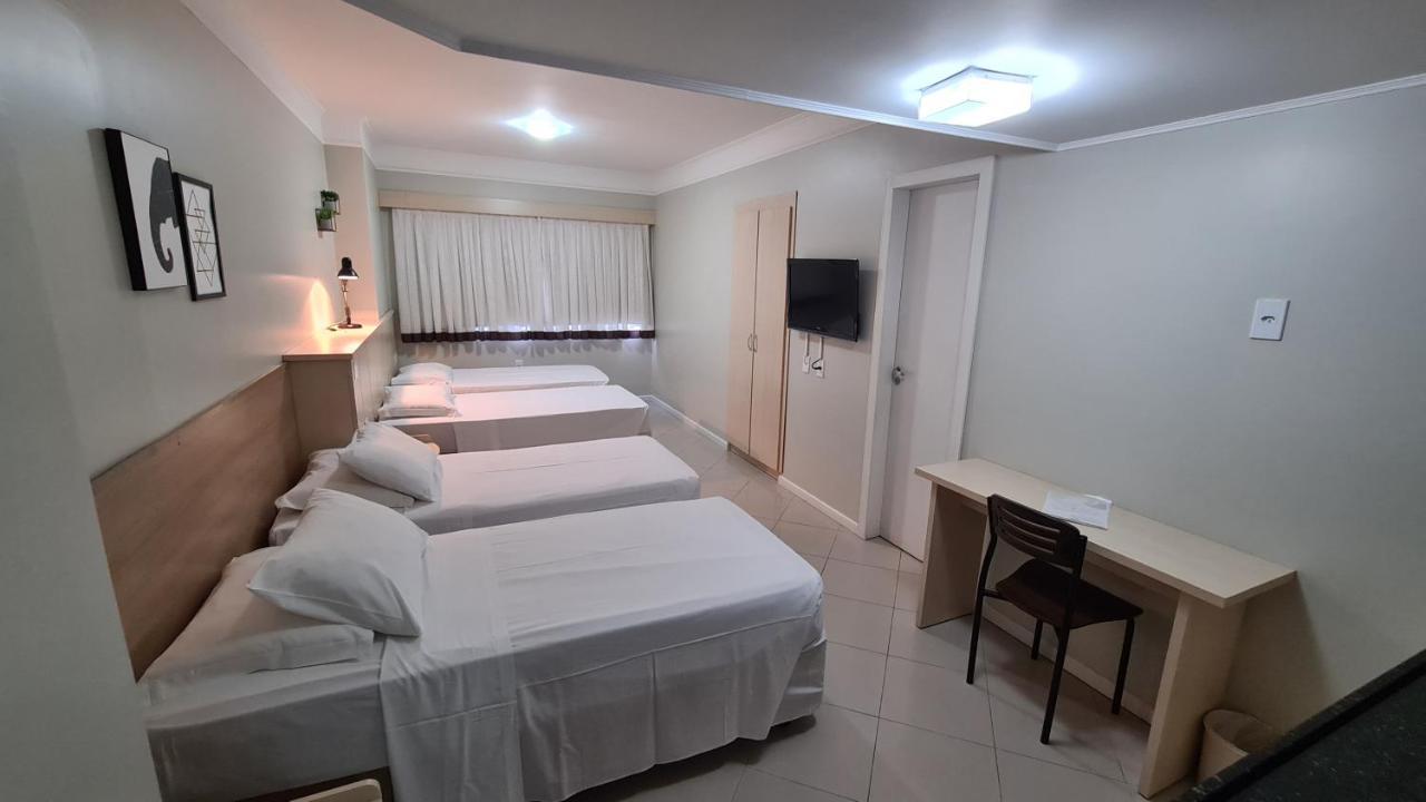 Apartamento - Quartos, E Por Temporada No Centro De Bc