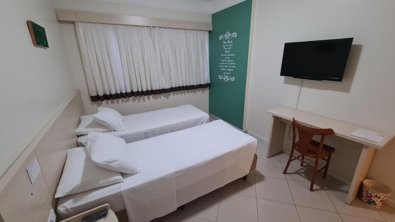 - Quartos, E Por Temporada No Centro De Bc Apartamento *