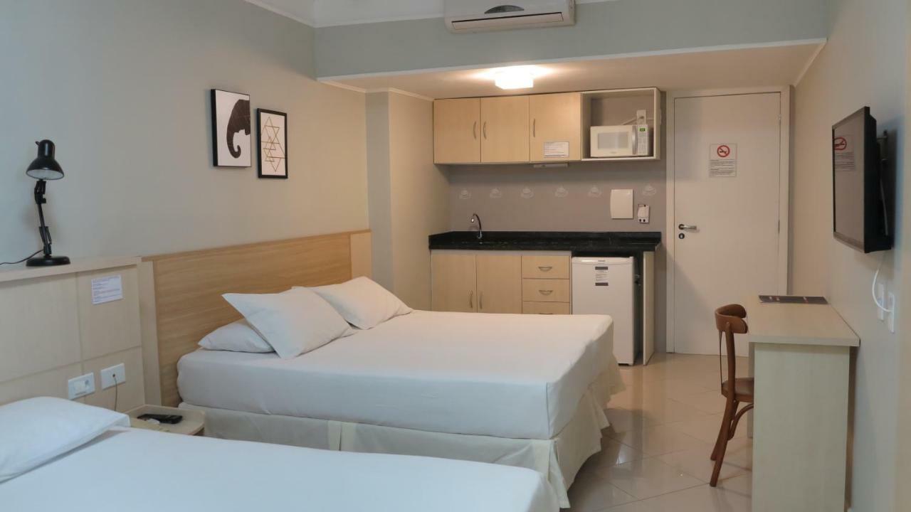 - Quartos, E Por Temporada No Centro De Bc