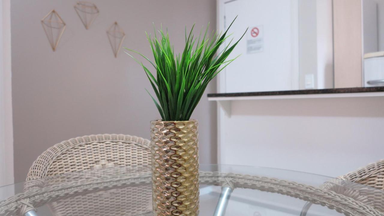 Apartamento - Quartos, E Por Temporada No Centro De Bc Balneário Camboriú