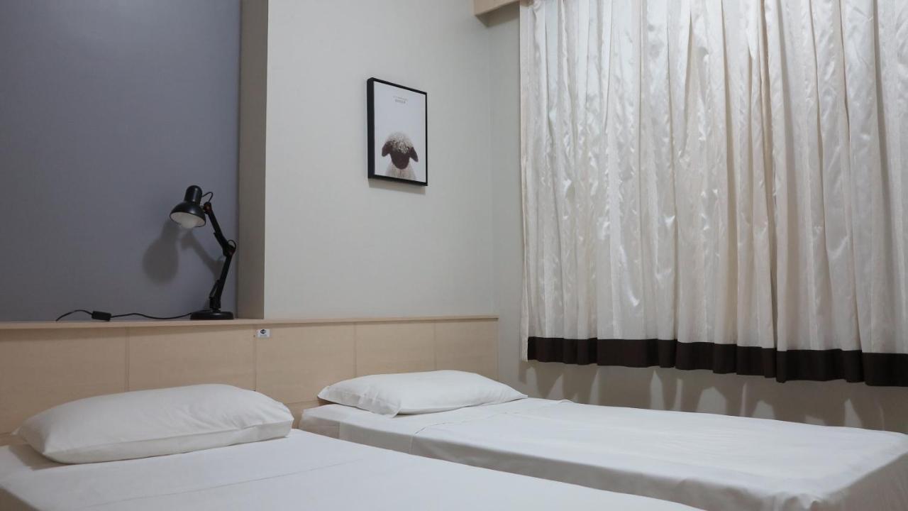 - Quartos, E Por Temporada No Centro De Bc