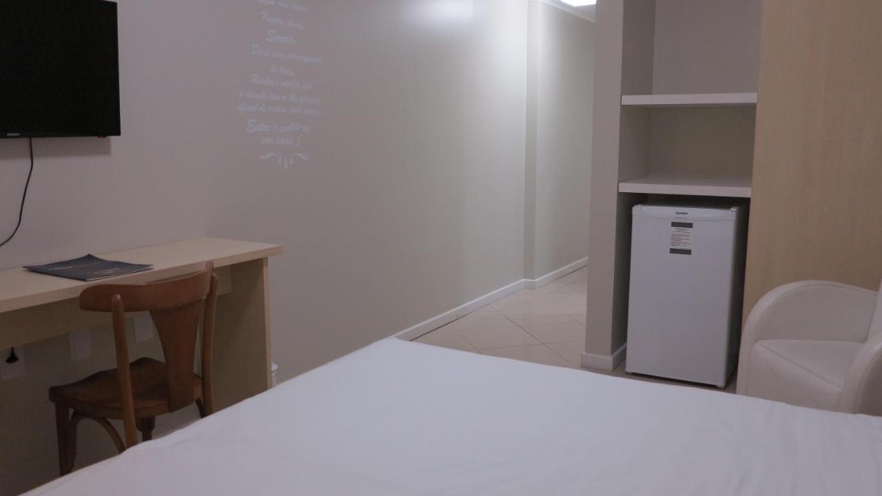 Apartamento - Quartos, E Por Temporada No Centro De Bc